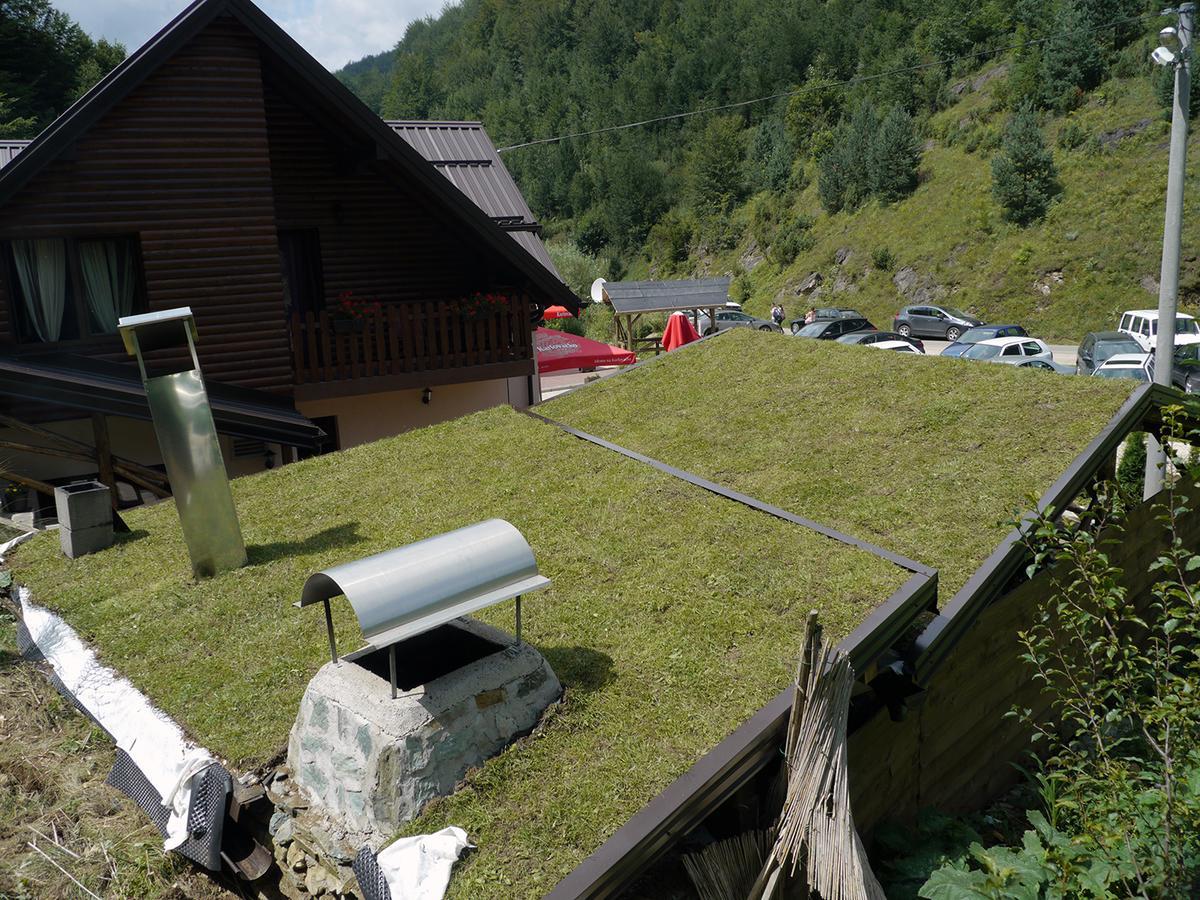 Motel Luka Dezevice Kültér fotó